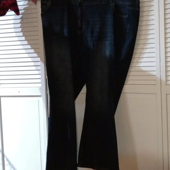 Plus size Bloomchic NWT Jeans Size 28 - Picture 6 of 8